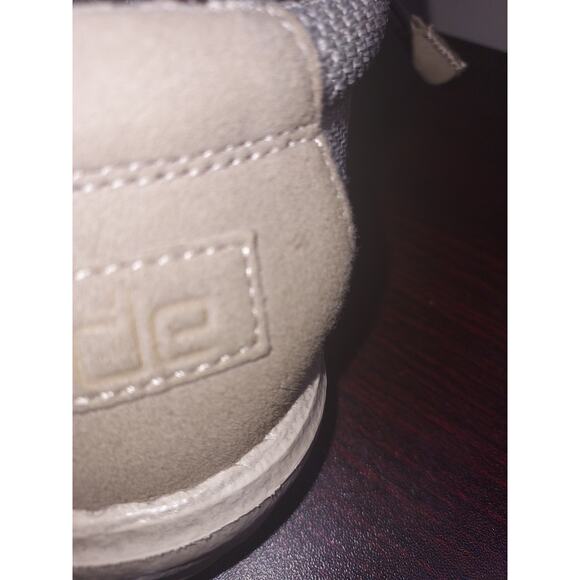 Hey Dude Slip On Shoes Mens Size 8 Wally Sox Casual Mesh Shoes Beige - Picture 15 of 16